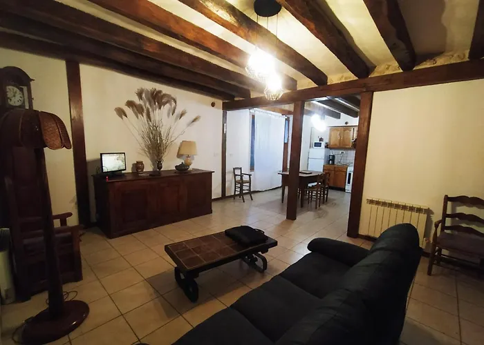 Gite Du Vieux Cedre